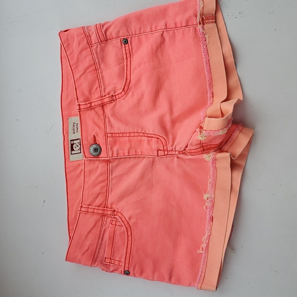lei Shorts
